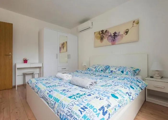 Ema Casa de hóspedes