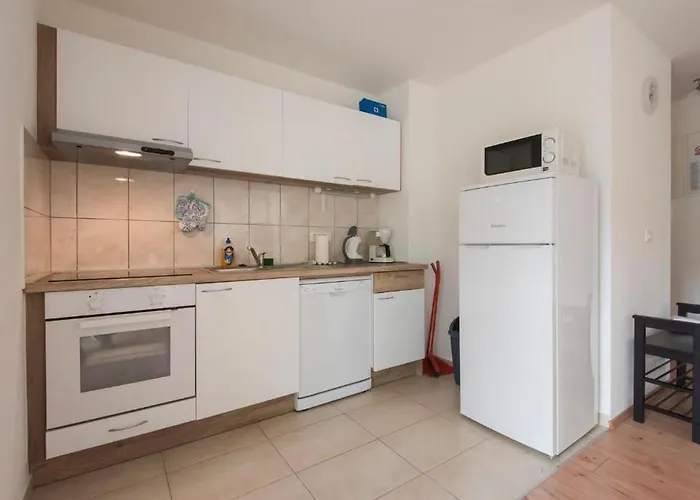 Casa de hóspedes Ema 3*