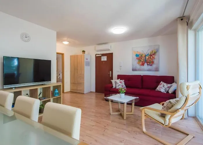 Ema Casa de hóspedes 3*