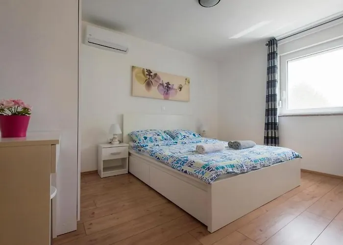 Casa de hóspedes Ema